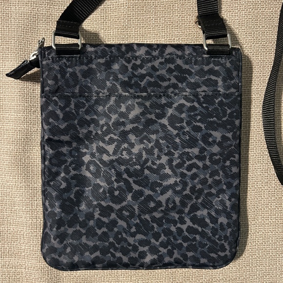 Baggallini Black Cheetah Print Flap Crossbody Bag - Picture 7 of 7